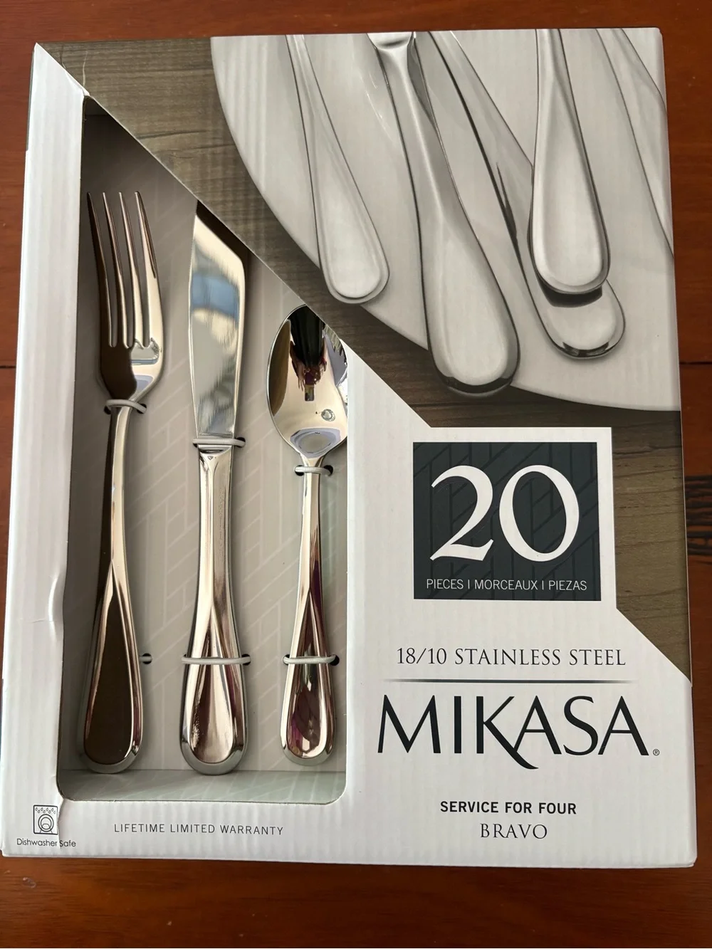 Mikasa Bravo 20- Piece Flatware Set 18/10 Stainless Steel NIB Service  for 4